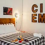 Travel Bed and Breakfast Μπάρι