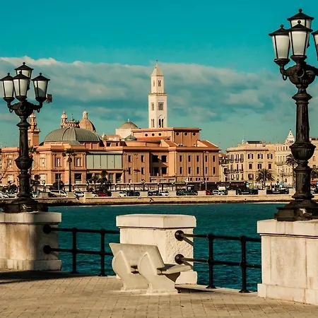 Alojamento de Acomodação e Pequeno-almoço Travel Bari