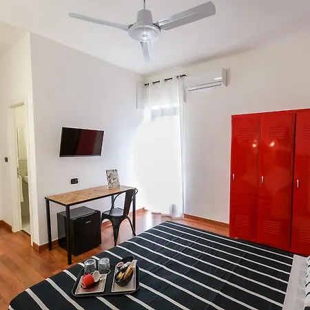 Alojamento de Acomodação e Pequeno-almoço Travel Bari